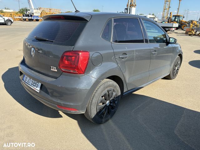 Volkswagen Polo 1.4 TDI CR Comfortline - 4
