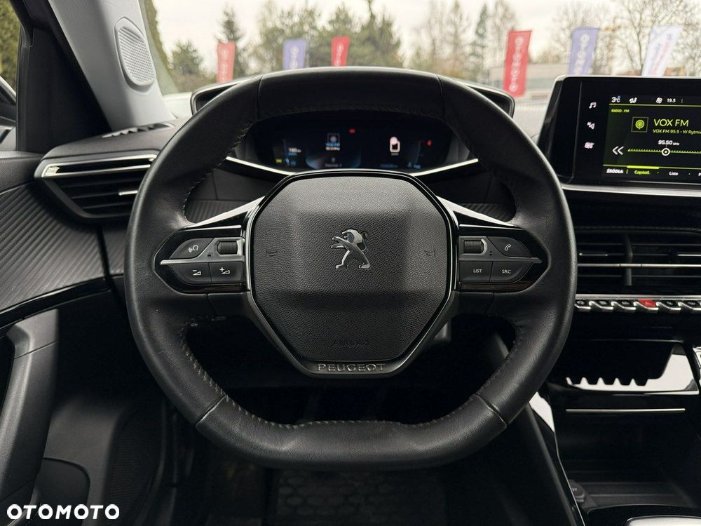 Peugeot 2008 1.5 BlueHDi Allure Pack S&S - 17