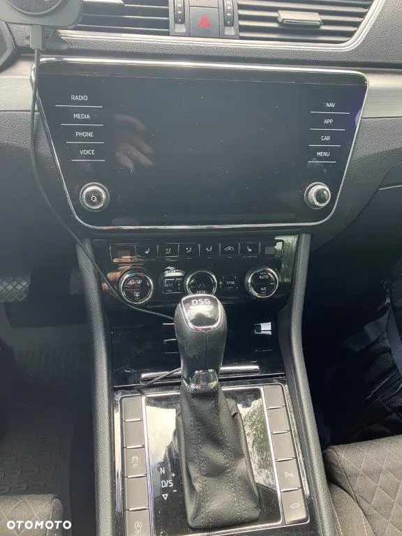 Skoda Superb 2.0 TDI SCR Style DSG - 15