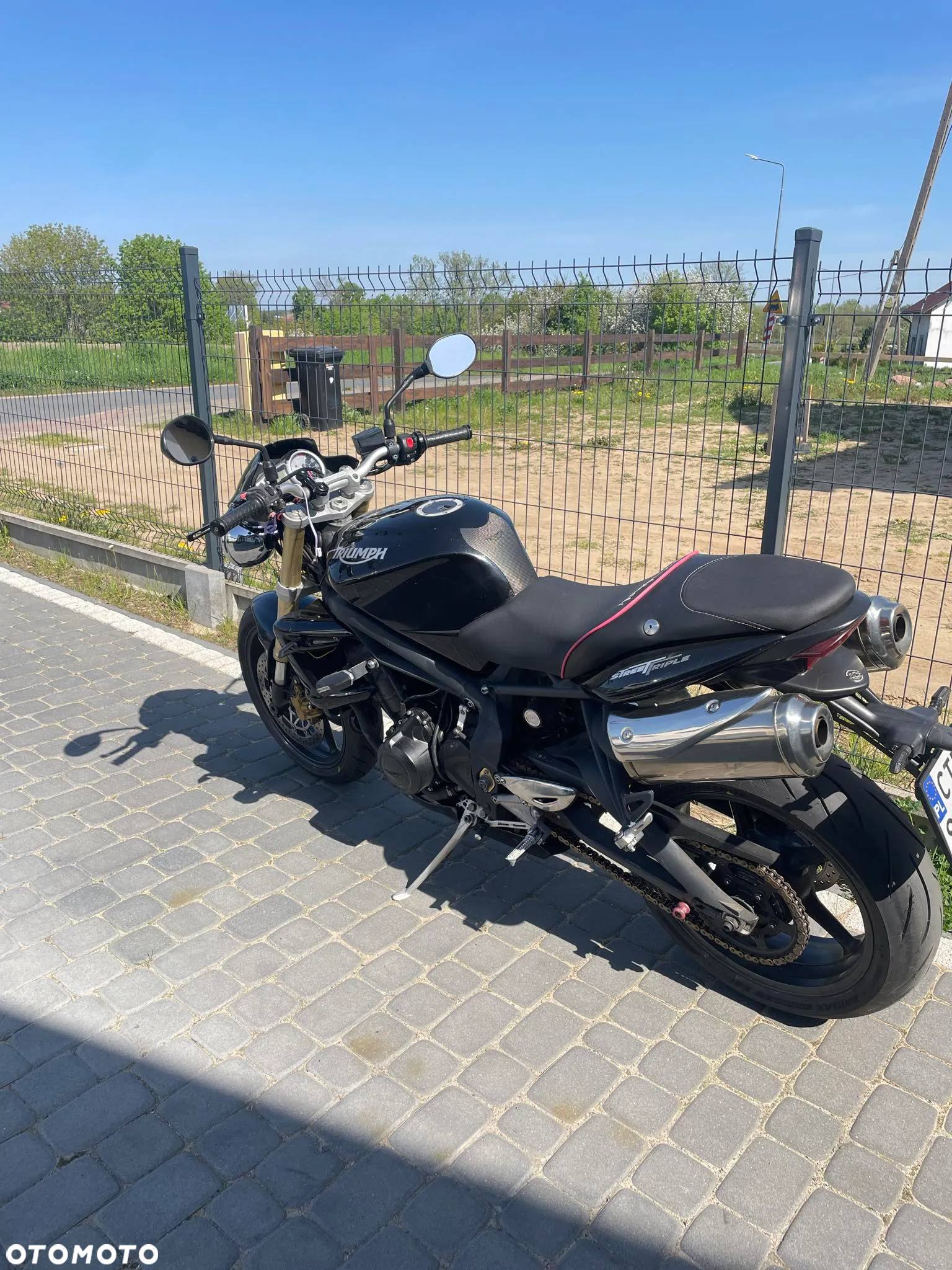 Triumph Street Triple - 16