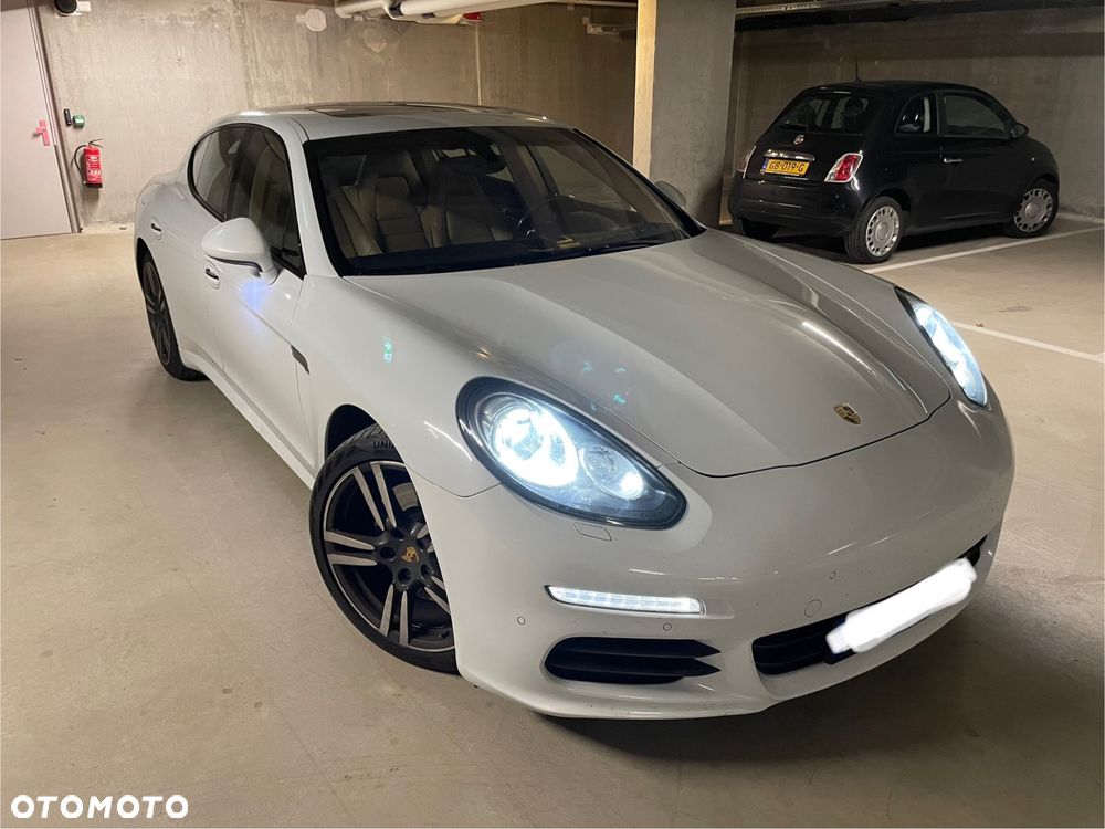 Porsche Panamera Edition - 4