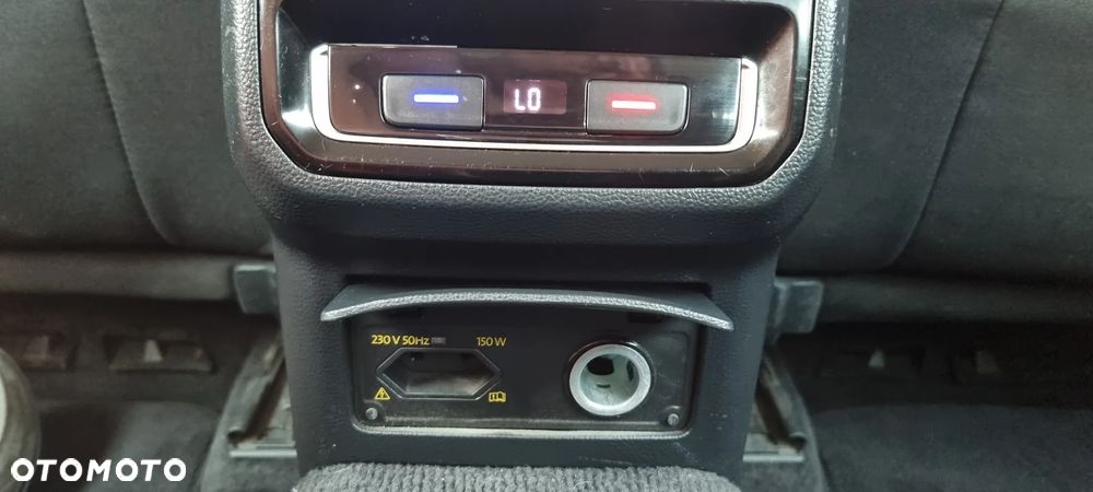 Volkswagen Passat - 9