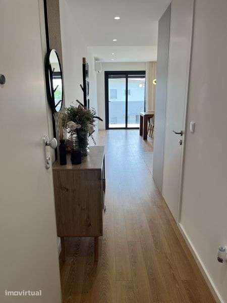 Apartamento T2 semi-novo em Barcelos - Grande imagem: 3/12