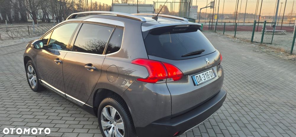 Peugeot 2008 e-HDi FAP 115 STOP & START Allure - 4