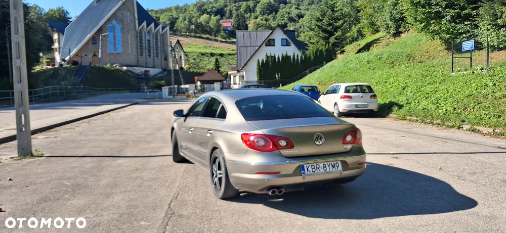 Volkswagen Passat CC 2.0 Blue TDI - 5