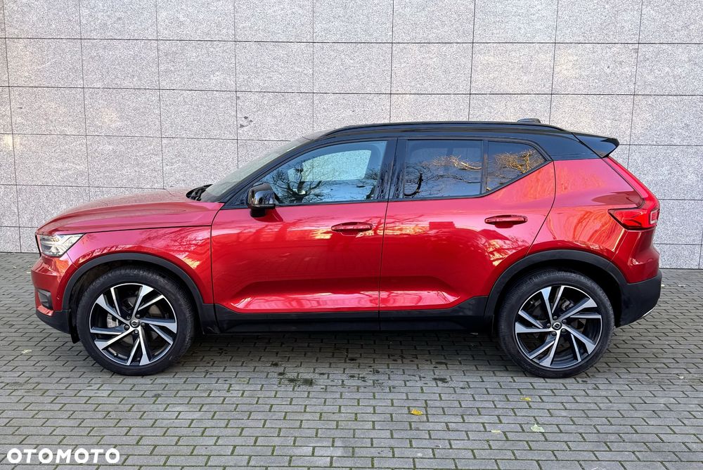 Volvo XC 40 T5 AWD R-Design - 4