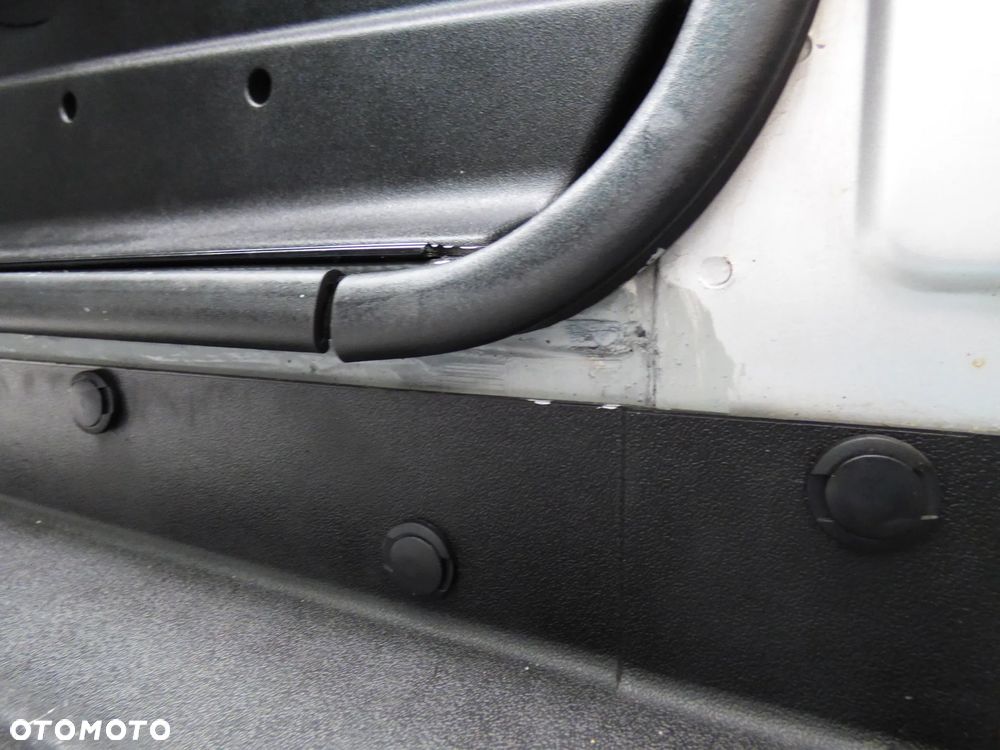 Land Rover Discovery - 27