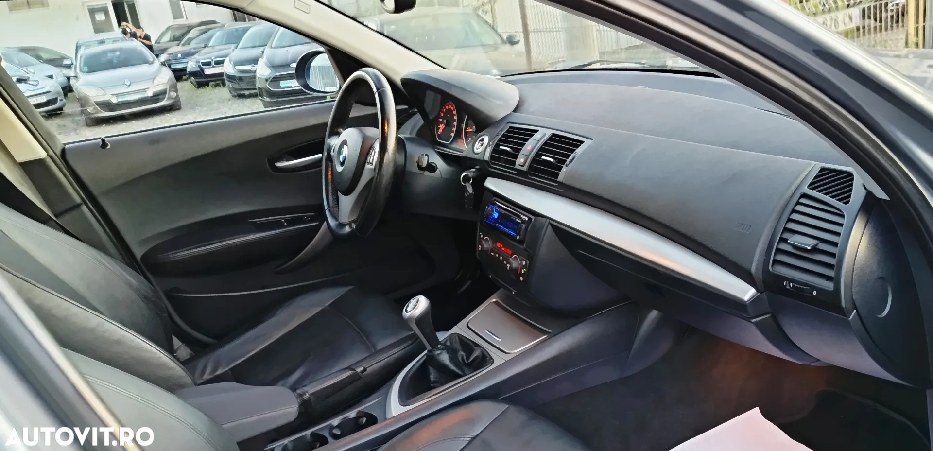 BMW Seria 1 118i - 25