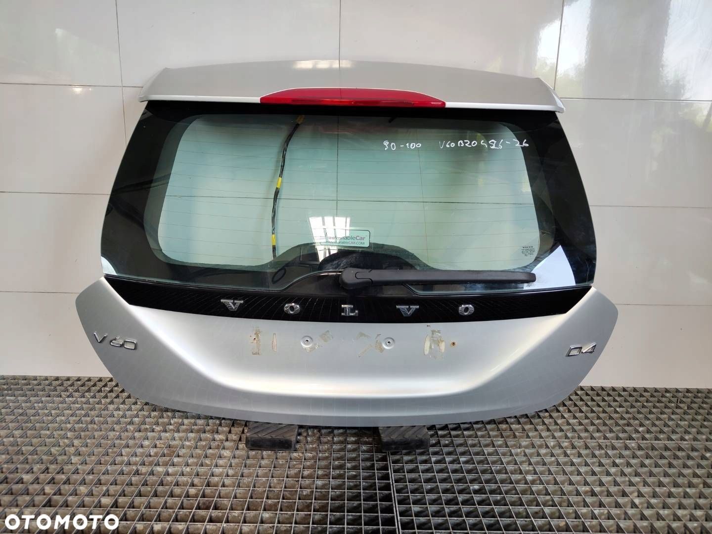 KLAPA BAGAŻNIKA KOMPLETNA ZAMEK SZYBA 426-26 VOLVO V60 I KOMBI - 1
