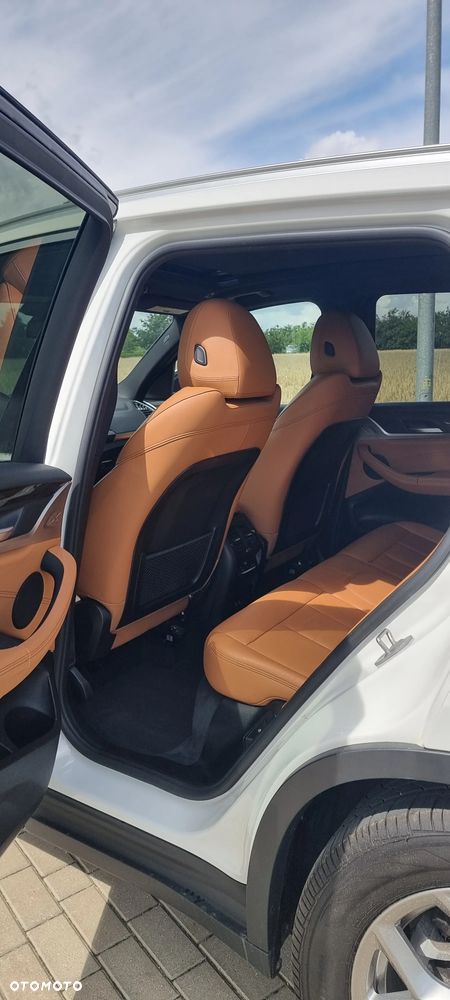 BMW X3 xDrive30i Luxury Line - 6