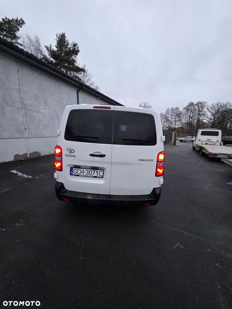 Toyota ProAce - 11