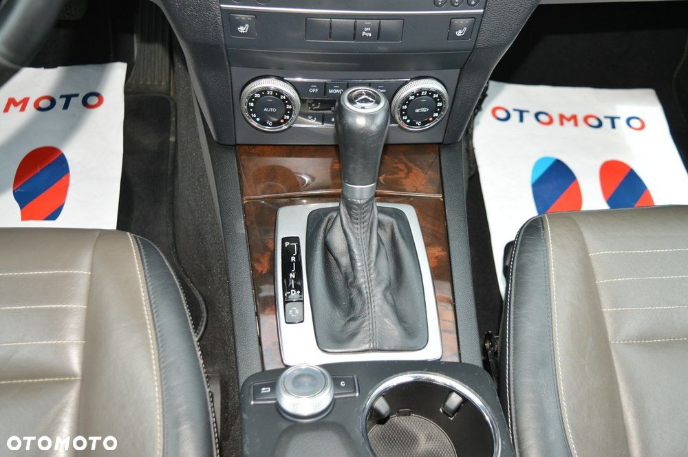 Mercedes-Benz GLK - 22