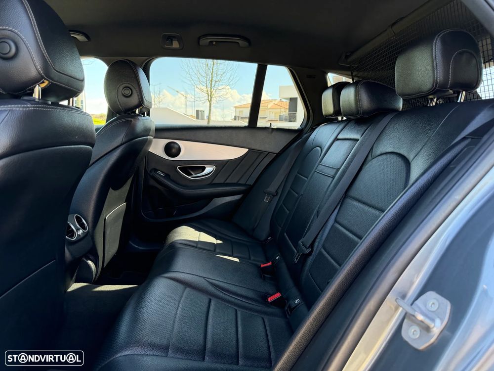 Mercedes-Benz C 300 de AMG Line - 8