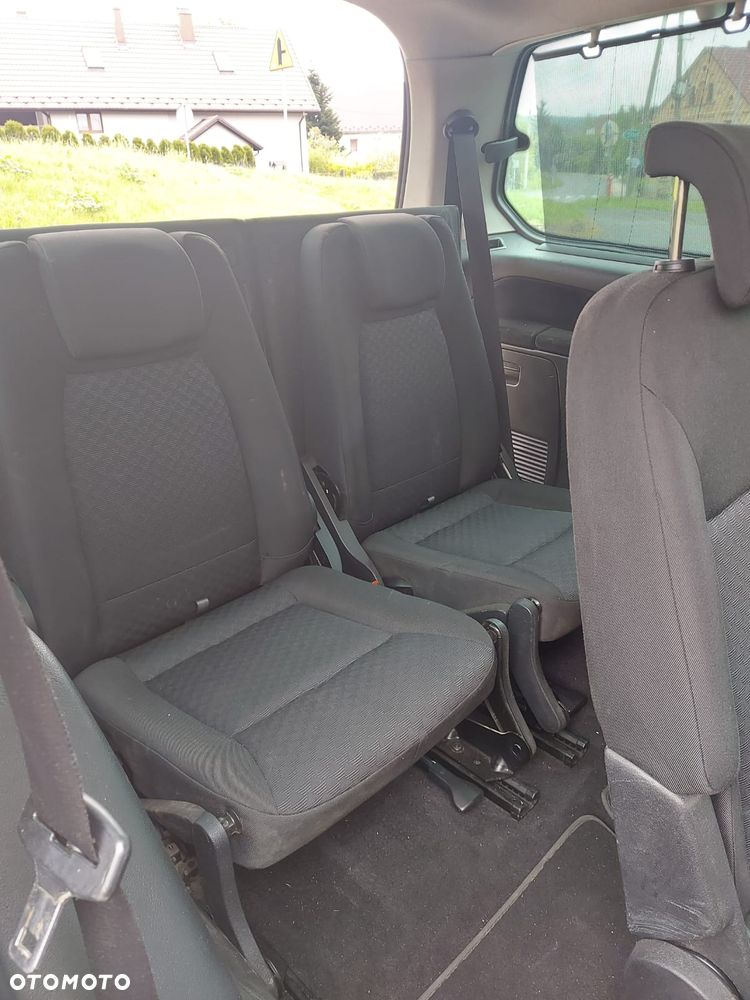 Ford Galaxy 2.0 TDCi Ghia - 13
