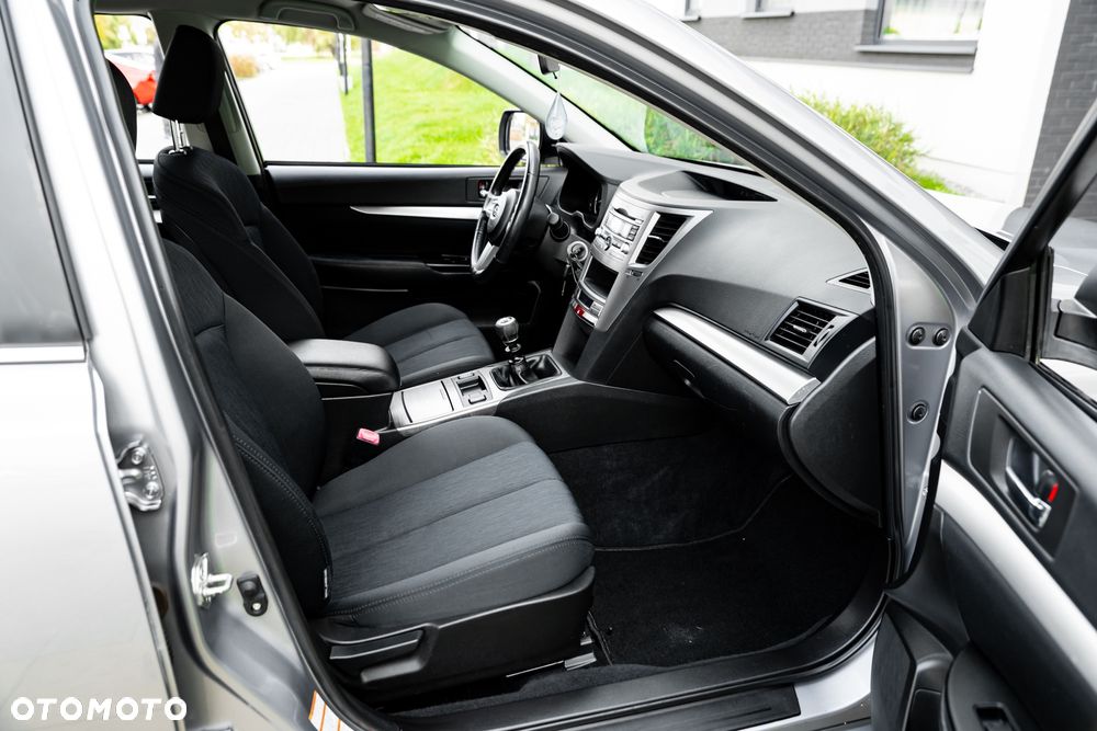 Subaru Legacy 2.0i Trend - 24