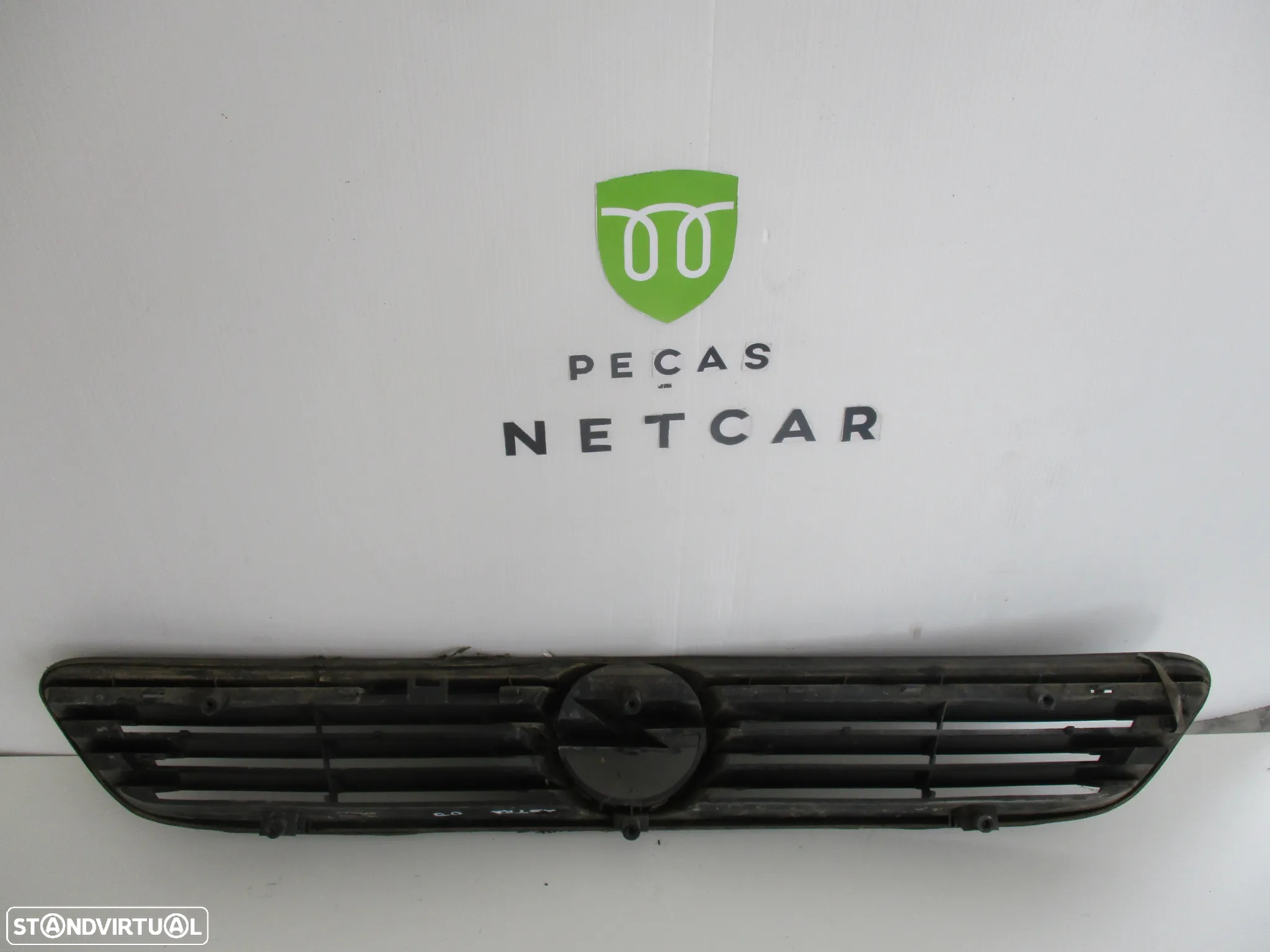 Grelha Frontal Opel Astra 2000 - 2