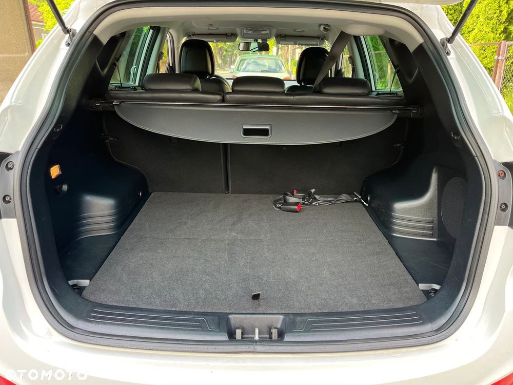 Hyundai ix35 blue 1.6 2WD Finale Gold - 11