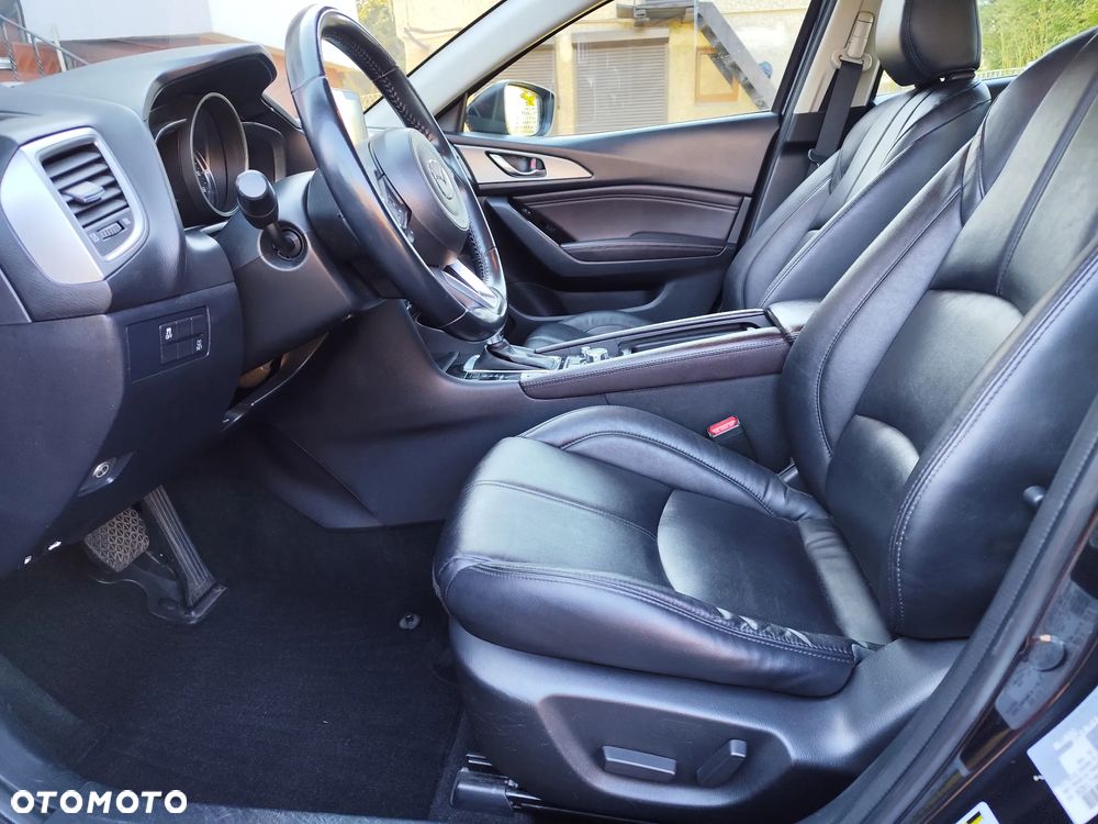 Mazda 3 - 6