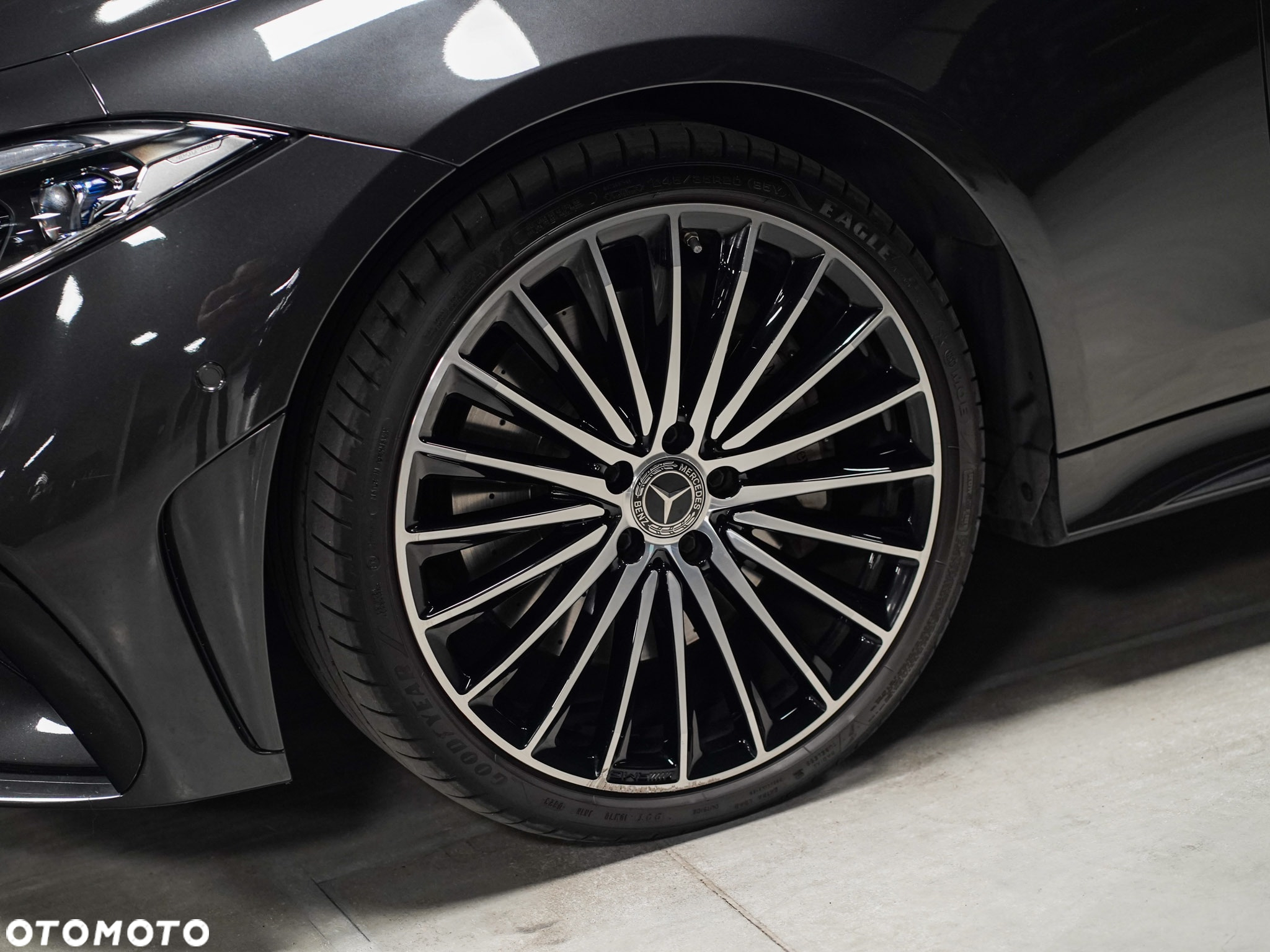 Mercedes-Benz CLS - 10