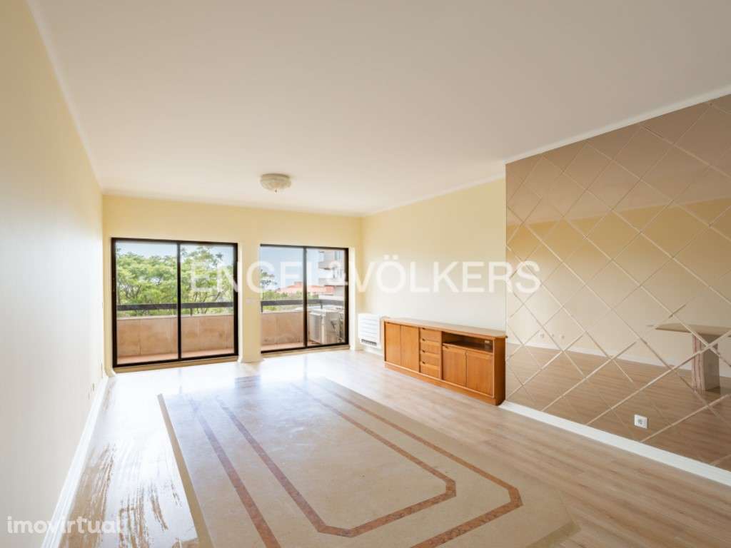 T4 nas Torres do Restelo com Garagem - Grande imagem: 2/28