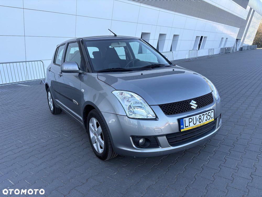 Suzuki Swift 1.3 Sakura