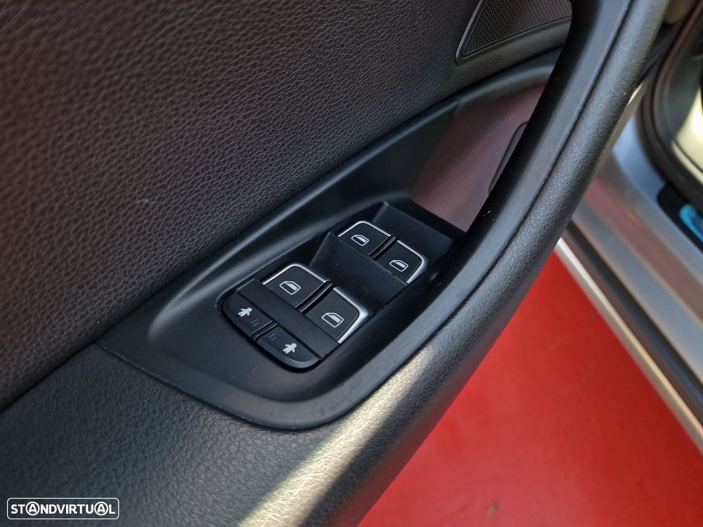 Audi A6 Allroad 3.0 TDi quattro S tronic - 11