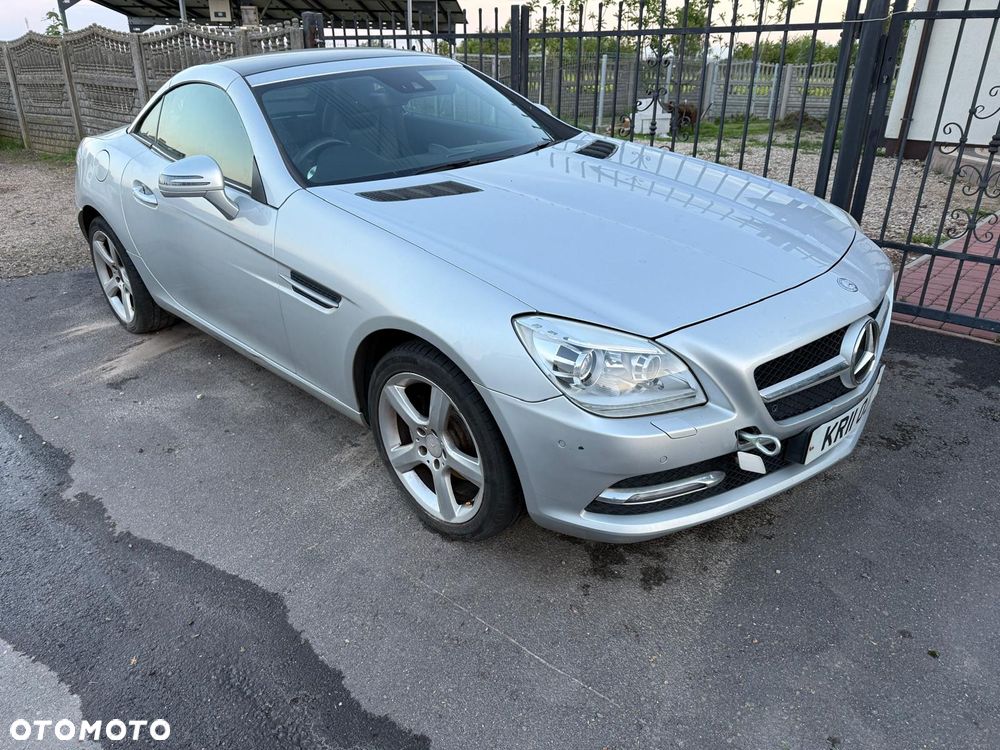 Mercedes-Benz SLK 200 (BlueEFFICIENCY) - 2
