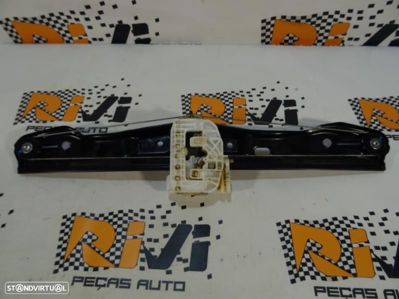 Elevador De Vidro Trás Direito Bmw 3 (F30, F80)  7351050 / 17756710 / - 5