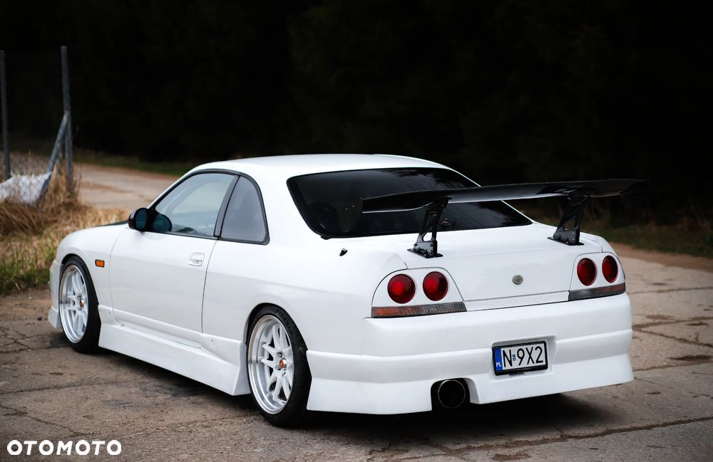 Nissan Skyline - 4