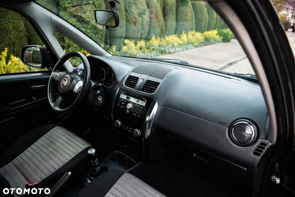 Fiat Sedici 2.0 Multijet DPF 4x2 Emotion - 33