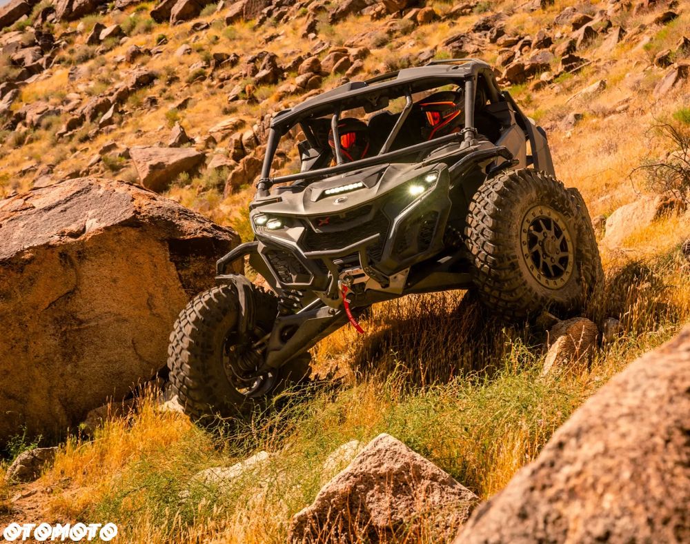 Can-Am Maverick - 9