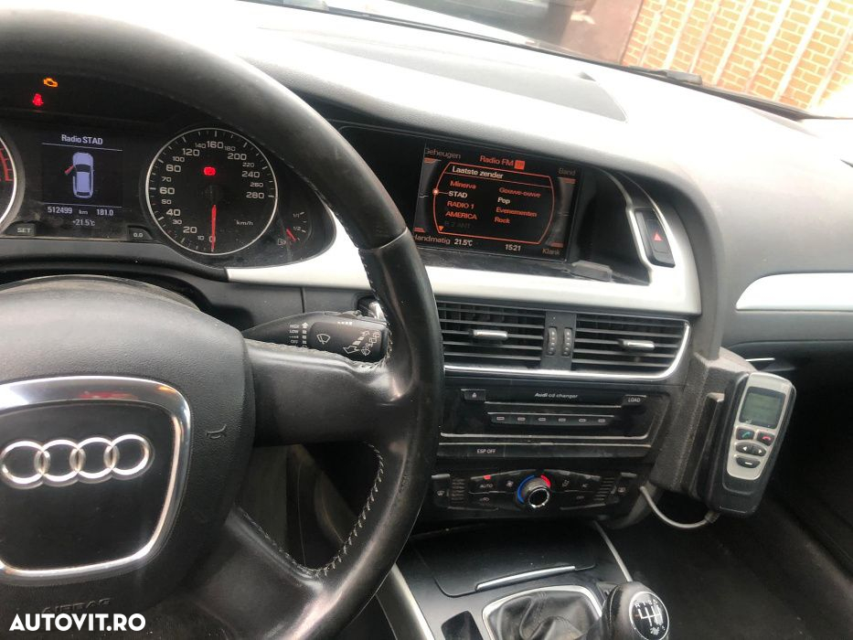 Dezmembrez Audi A4 B8 cod culoare LZ9Y - 4