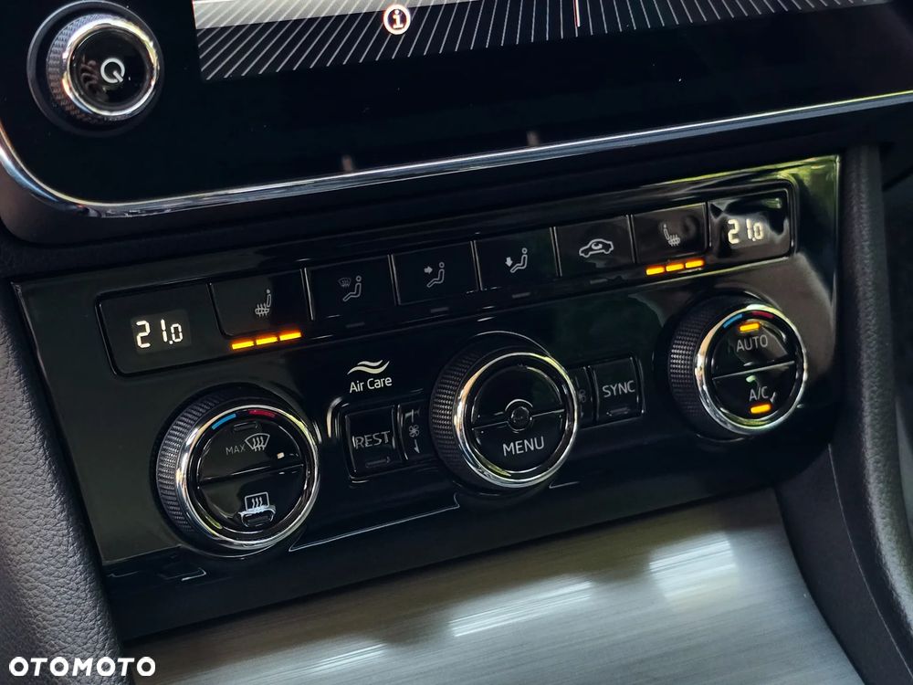 Skoda Superb 2.0 TDI SCR 4x4 Style DSG - 26