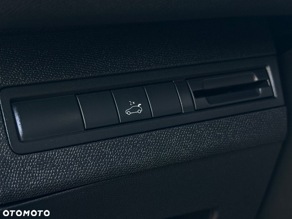 Peugeot 5008 PureTech 180 EAT8 Stop & Start GT - 16