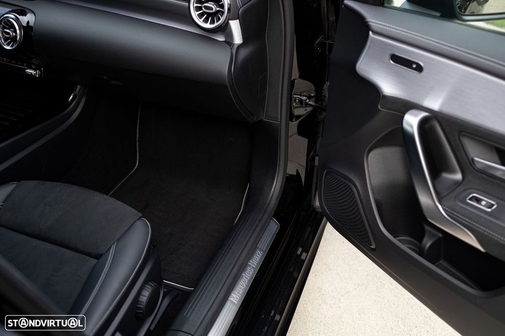 Mercedes-Benz A 250 e 8G-DCT Edition AMG Line - 35