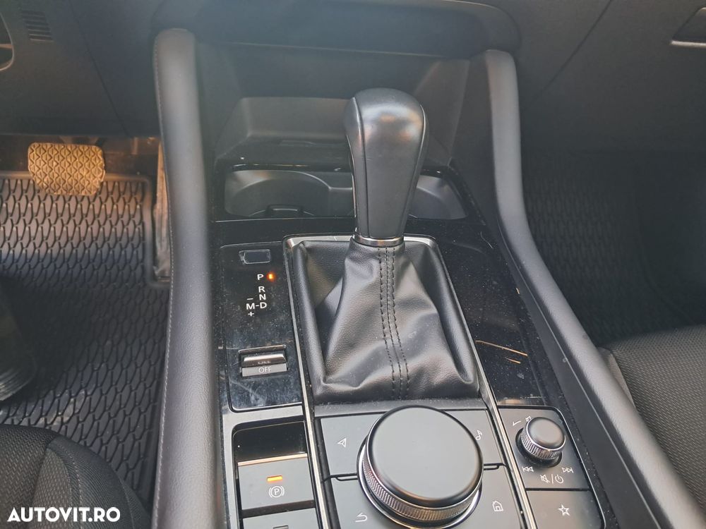 Mazda 3 e-SKYACTIV-X 186 M HYBRID Aut. CENTRE-LINE - 10