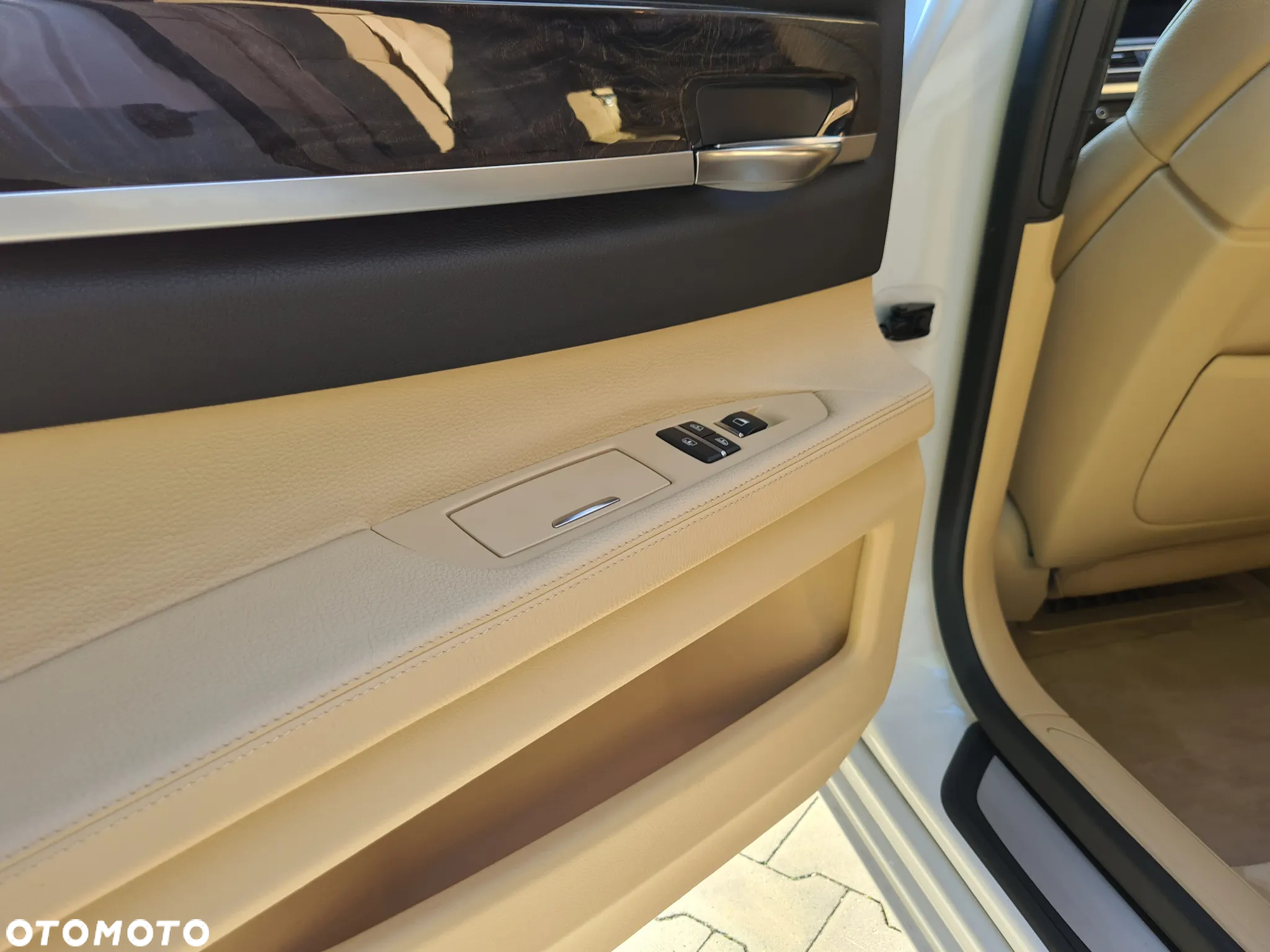 BMW Seria 7 ver-activehybrid - 21