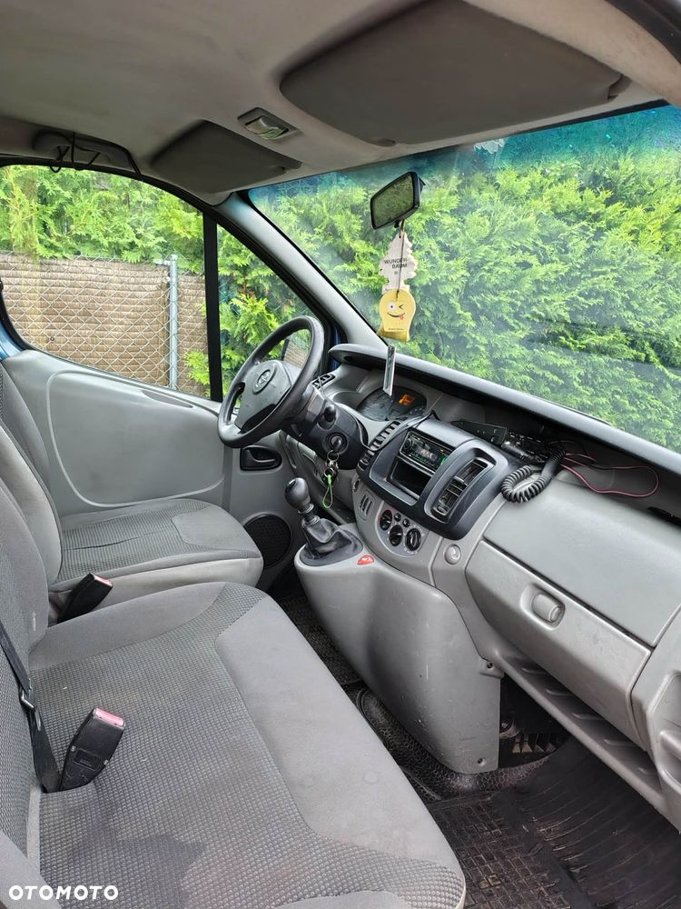 Opel Vivaro - 8