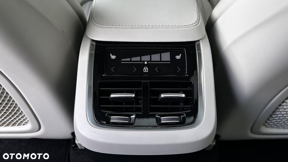 Volvo XC 90 B5 D AWD Ultimate Bright 7os - 19