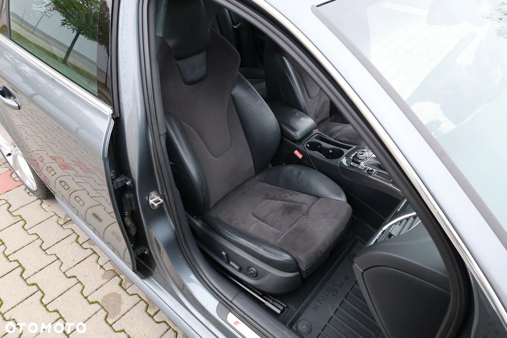 Audi S4 Limousine - 22