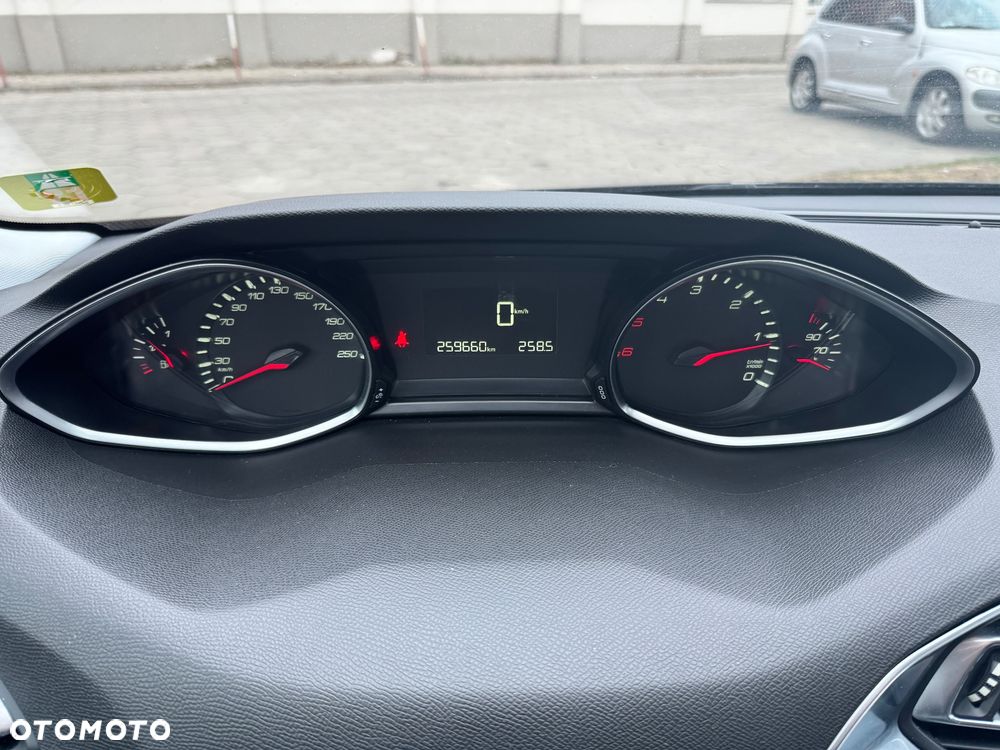 Peugeot 308 - 19