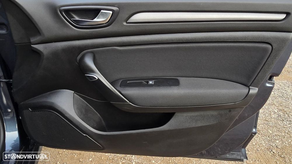 Renault Mégane 1.5 Blue dCi Intens - 38