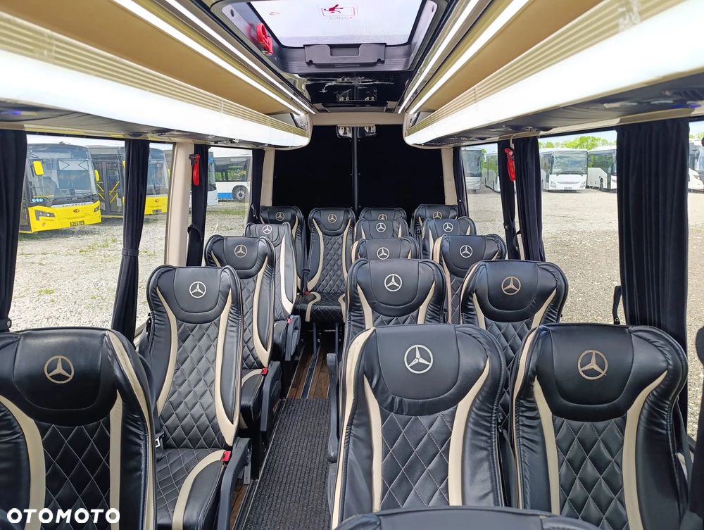 Mercedes-Benz Sprinter 519 - 21