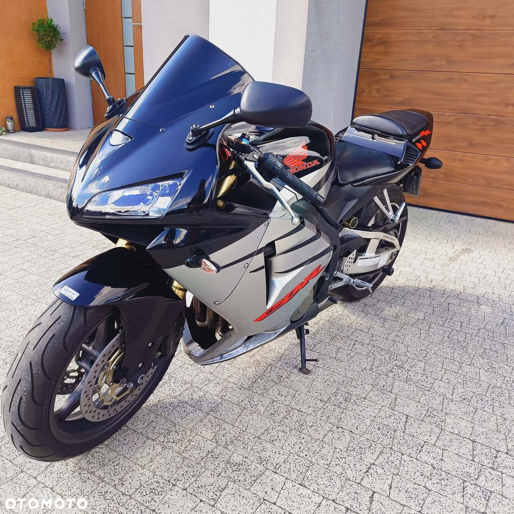 Honda CBR - 7