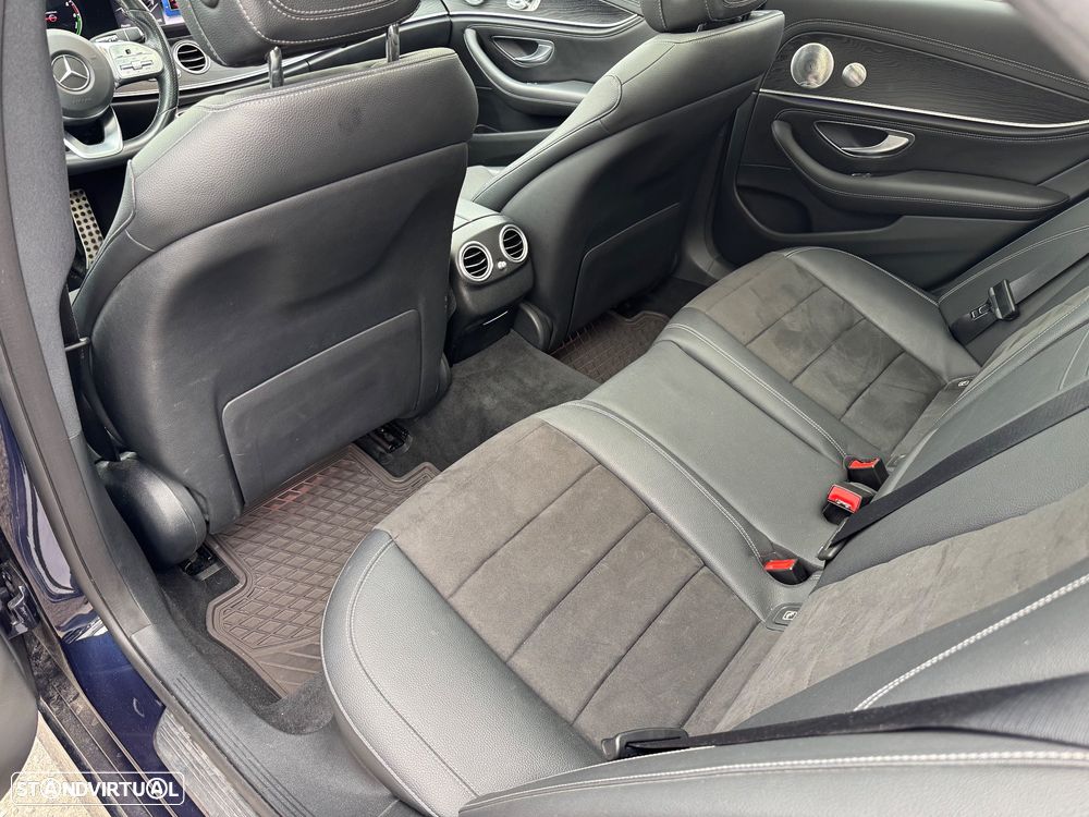 Mercedes-Benz E 300 de AMG Line - 13