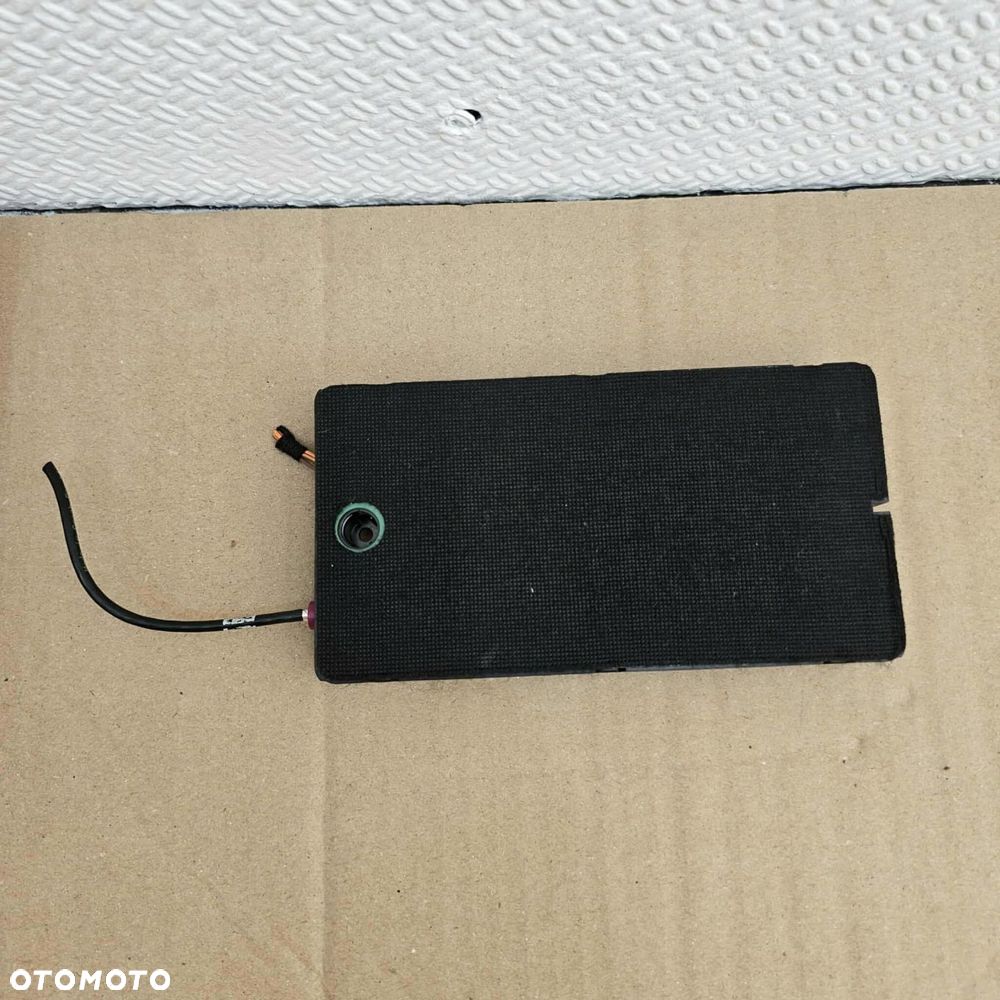 porsche taycan 9j1 ładowarka indukcyjna telefon - 2
