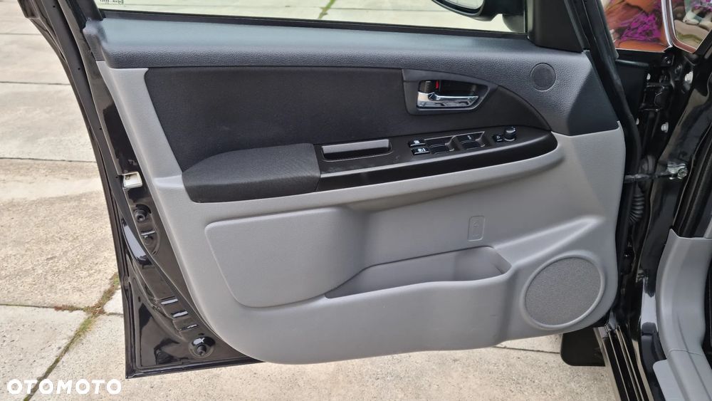 Suzuki SX4 1.6 VVT 4x4 Style - 19