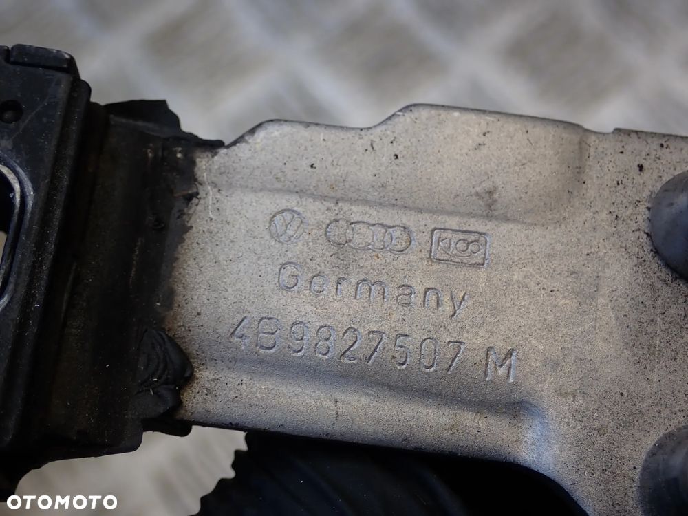 AUDI A6 C5 CZĘŚCI (1)- 4A0857833D, 8E0/1J0864203 B/C/D, 4B9827507M, 4B0823509,4B9827085D, 4B1880204G, DZWIGNIA HAMULCA RĘCZNEGO, 4B9827552M, 4B0823359C, LINKA MASKI, 8L0035501E, 4B0959655P, 8E0909559H, (E8) 67R-016205, 4B0962258N, 8D0422373C, 4B0955453A,  RADIO +PANEL - 7