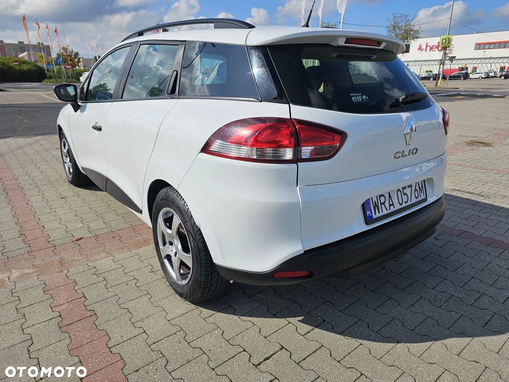 Renault Clio 1.2 16V Alize - 19