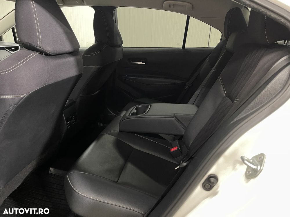 Toyota Corolla 1.8 HSD Exclusive - 12